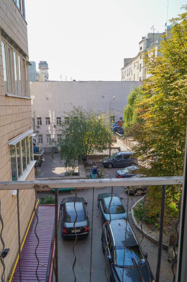 Apartment Triokhsviatytelskaya Street 3 Kijów Zewnętrze zdjęcie