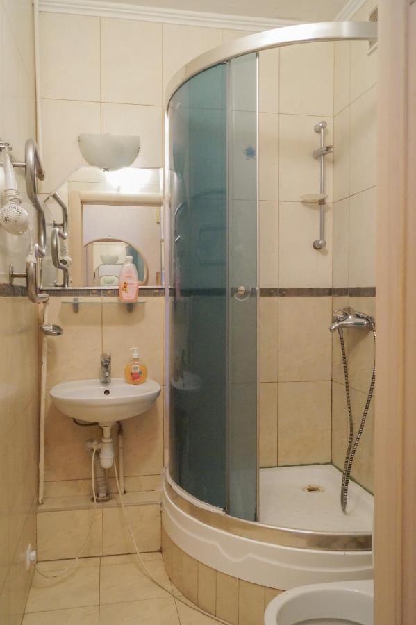 Apartment Triokhsviatytelskaya Street 3 Kijów Zewnętrze zdjęcie